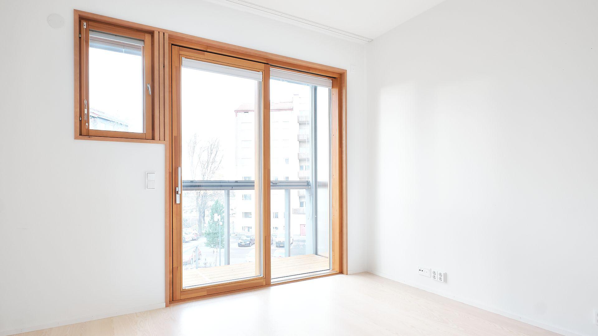 image-meander-C97-studio-window-169.jpg